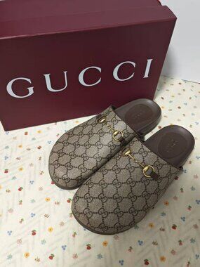 Gucci Women's Authentic Sandals